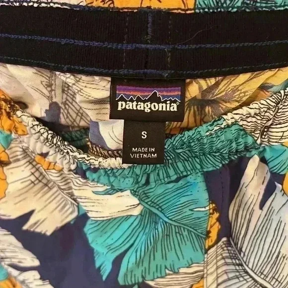 Patagonia Floral Baggies Shorts-Sz S - Picture 4 of 5